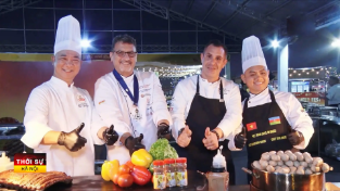 Thưởng thức ẩm thực không biên giới tại Hội chợ Mùa Thu